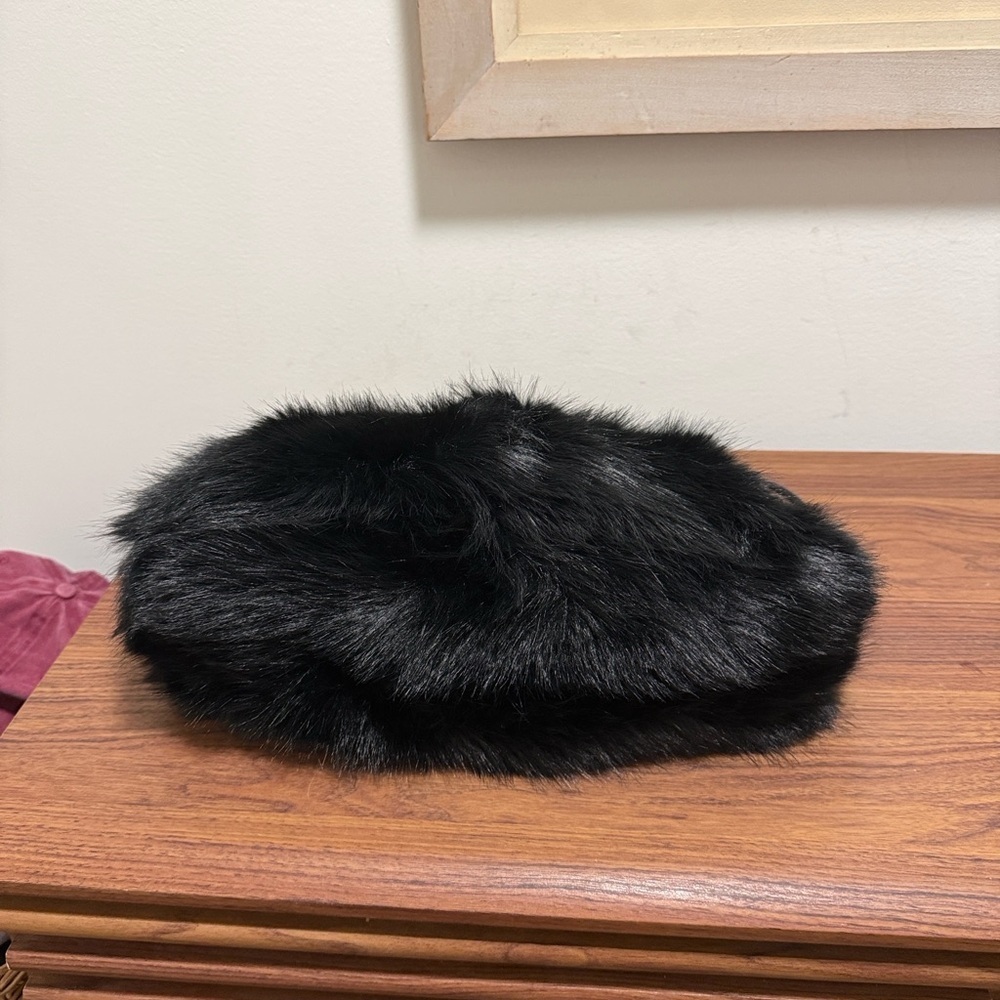 NWT Black Fluffy Faux Fur Shoulder Bag. - Picture 5 of 8